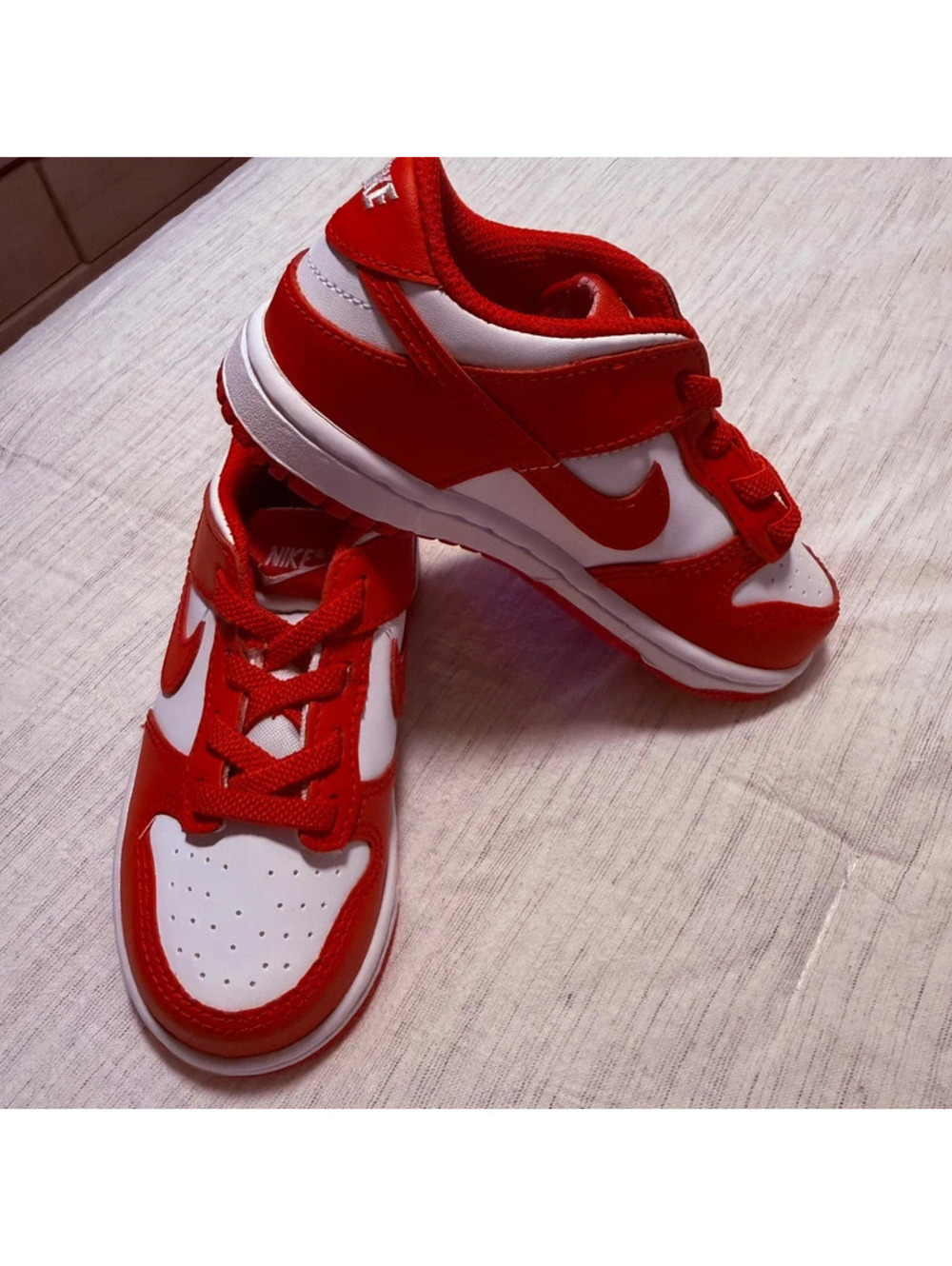 Nike red and white toddler dunk low